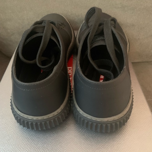 Prada Men's Black Leather Stratus Sneaker 4E3058 NIB size 6.5 - Picture 3 of 10